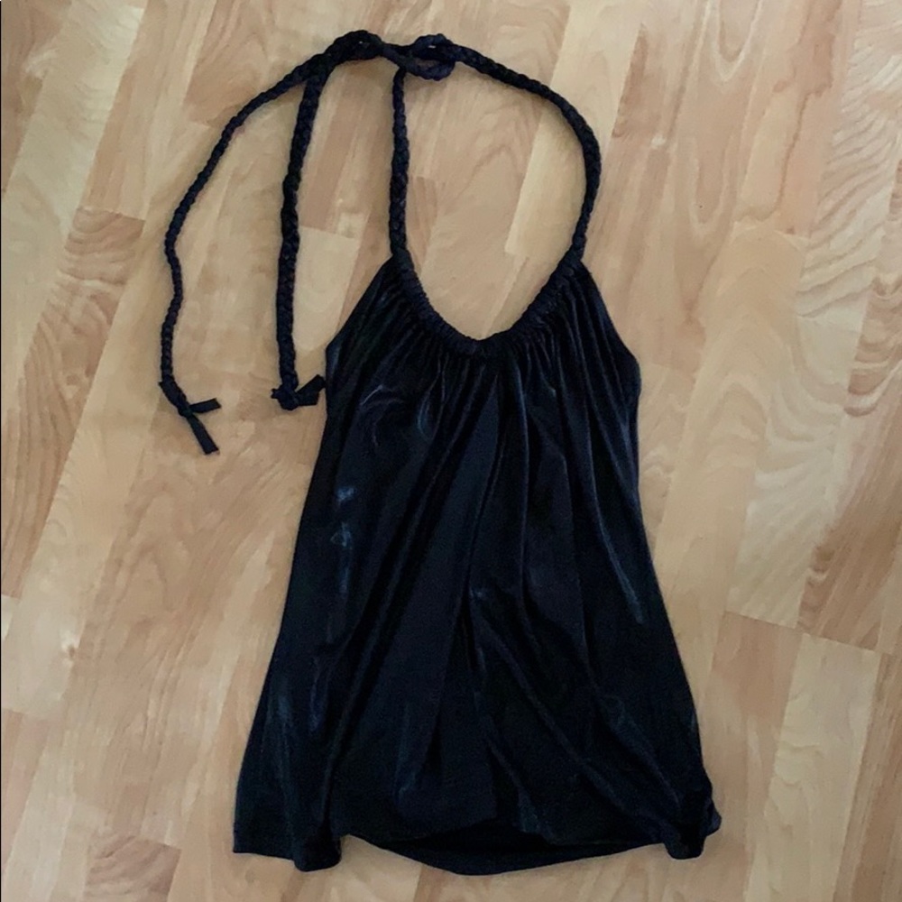 Silky tie top